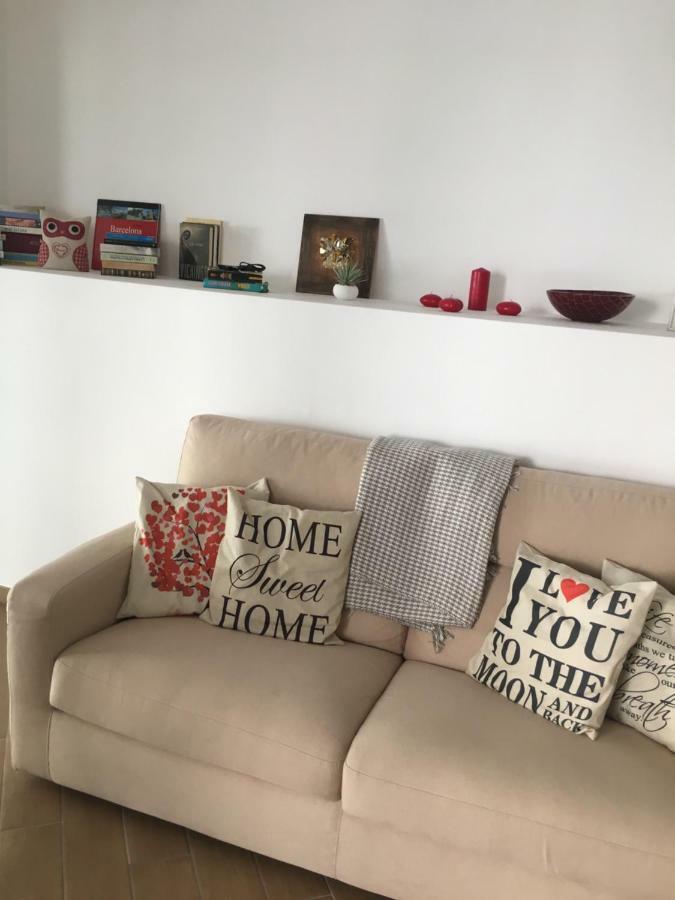 The Shabby House - Charming Seaside Retreat In Central Anzio, Steps From Beach And Train Station Exterior photo
